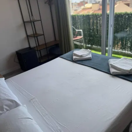 Colibri Guest house Calella